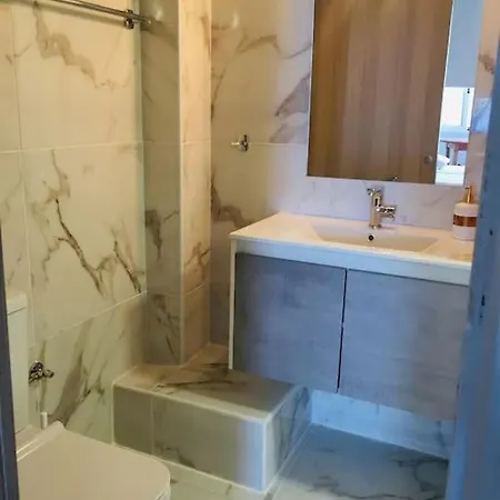 The Sea 2 Apartment *